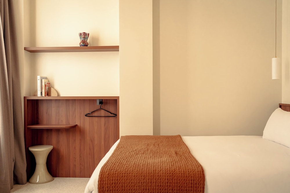 Habitación estándar del hotel Camelia International. Foto 2