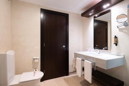 Habitación Doble Confort - 1 o 2 camas del hotel Maroa