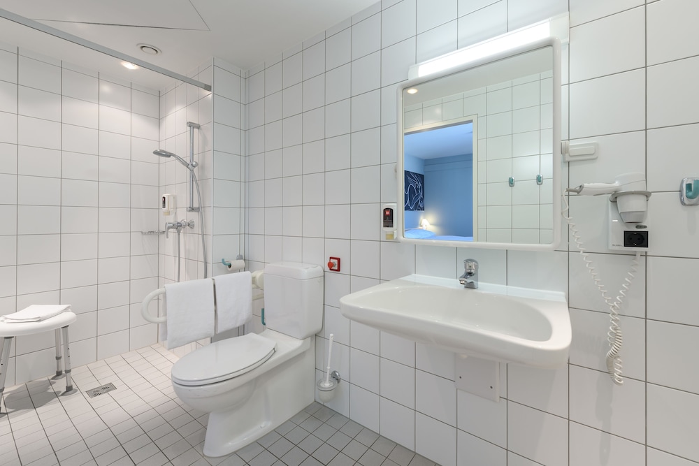 Habitación Estándar con 1 cama doble del hotel Ibis Bregenz. Foto 8
