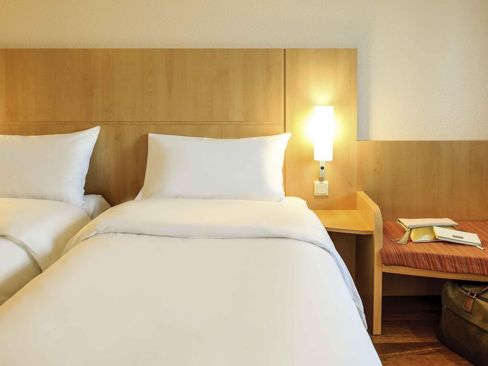 Habitación estándar, 2 camas individuales del hotel Ibis Wien Messe. Foto 2
