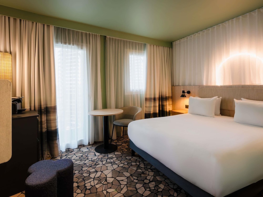 Habitación Privilege con 1 cama doble, con balcón del hotel Mercure Libourne Saint-emilion
