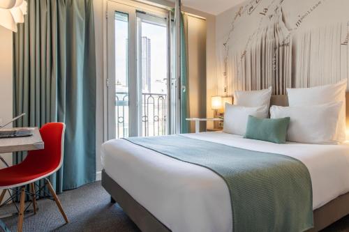 Habitación Doble Clásica del hotel Mercure Paris Montparnasse Raspail. Foto 7