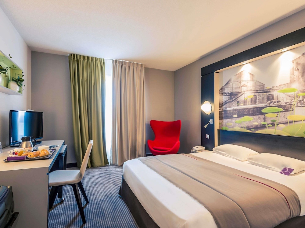 Habitación Superior - 1 cama doble del hotel Mercure Niort Marais Poitevin. Foto 1