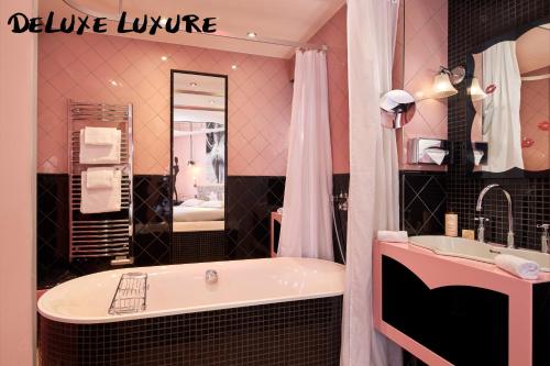 Habitación Deluxe del hotel Vice Versa. Foto 1