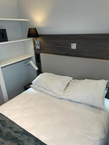 Habitación Doble Estándar del hotel Mary's République. Foto 3