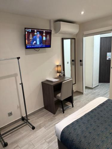 Habitación Doble adaptada para personas con movilidad reducida del hotel Mary's République. Foto 2