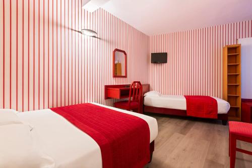 Habitación Triple del hotel Maison Du Pré. Foto 5