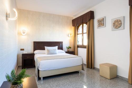 Habitación Doble del hotel Plaza Del Castillo. Foto 3