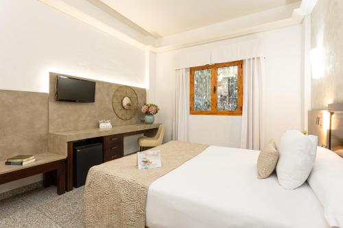 Habitación Doble del hotel Plaza Del Castillo. Foto 4