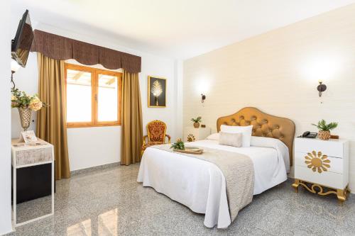 Habitación Doble del hotel Plaza Del Castillo. Foto 6