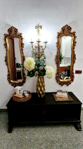 Suite con bañera de hidromasaje del hotel Plaza Del Castillo. Foto 12