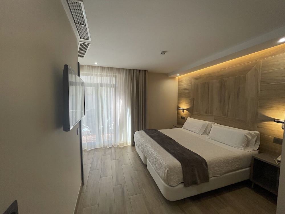 Habitación estándar, 2 camas individuales del hotel Castilla Guerrero. Foto 7