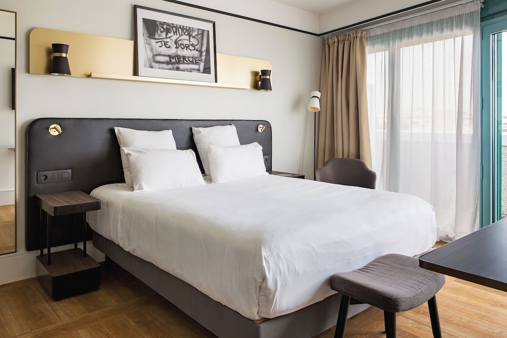 Privilege, Habitación, 1 cama doble del hotel Mercure Paris Saint-ouen. Foto 2
