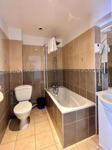 Habitación Doble del hotel Luxor Bastille. Foto 9