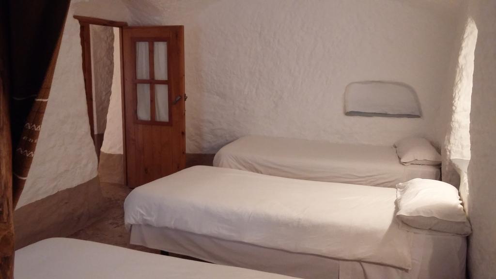 Cueva (11 adultos) del hotel Al Jatib