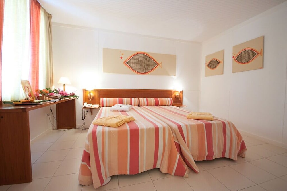 Bungalow Confort del hotel Oasis Belorizonte. Foto 2