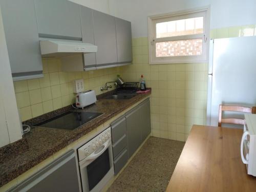 Apartamento de 1 dormitorio con balcón del hotel Rocamar. Foto 7