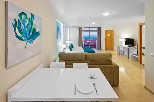 Estudio con vistas al mar del hotel Kn Panoramica Heights. Foto 2