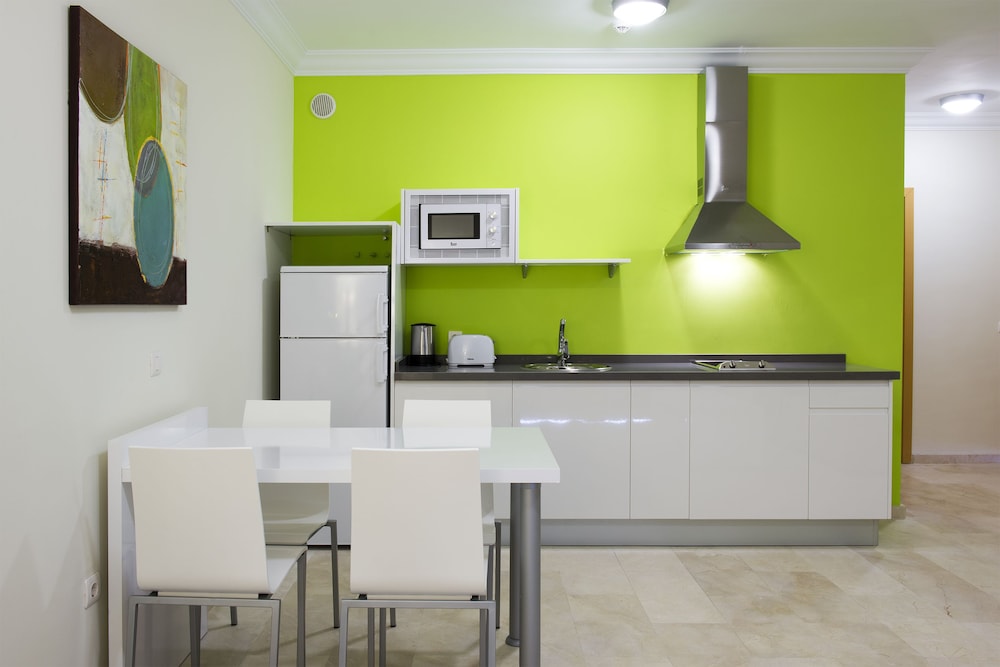 Apartamento Balcón o Terraza 1 habitación 2 Camas individuales del hotel Kn Panoramica Heights. Foto 3