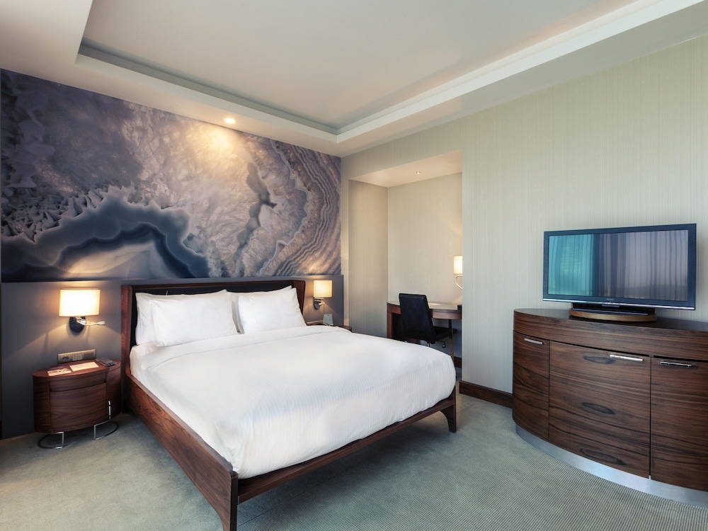 Habitación Deluxe con cama king size del hotel Mercure Istanbul Umraniye
