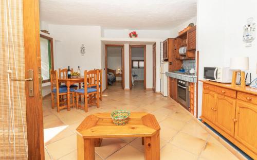 Casita de campo de un dormitorio con vistas a las montañas del hotel Casa Rural La Capellania