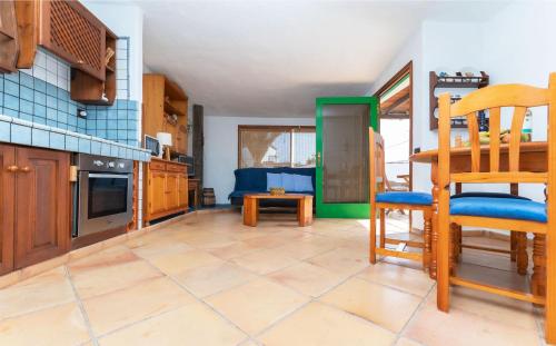 Casita de campo de un dormitorio con vistas a las montañas del hotel Casa Rural La Capellania. Foto 18