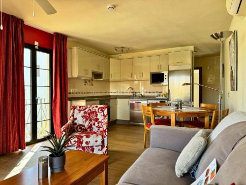 Suite de 1 dormitorio del hotel Fairways Club. Foto 11