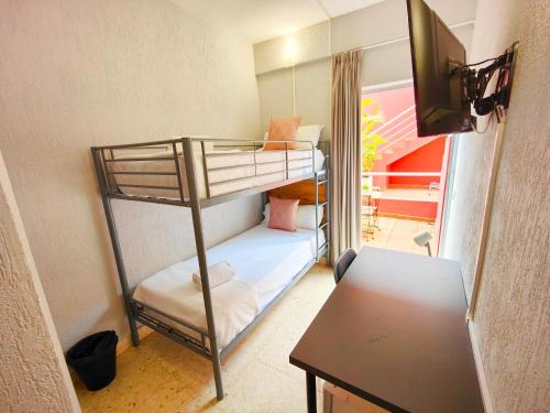 Habitación Individual con terraza del hotel Don Cándido. Foto 1