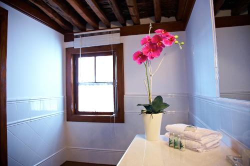 Habitación Doble - 1 o 2 camas del hotel Emblemático San Agustín. Foto 16