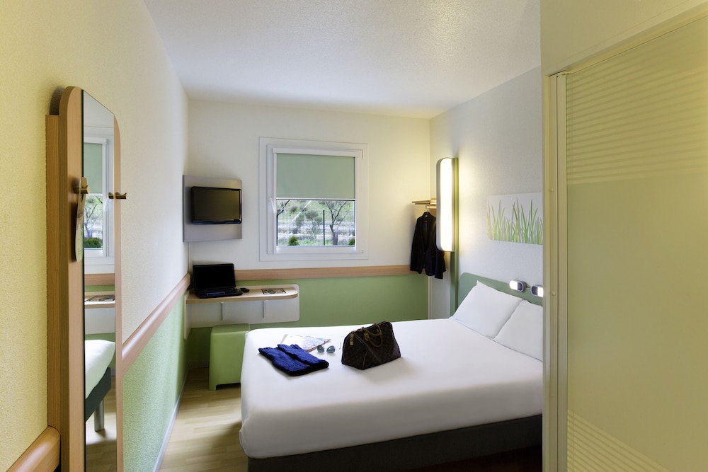 Habitación, 1 cama doble del hotel Ibis Budget Alicante. Foto 2