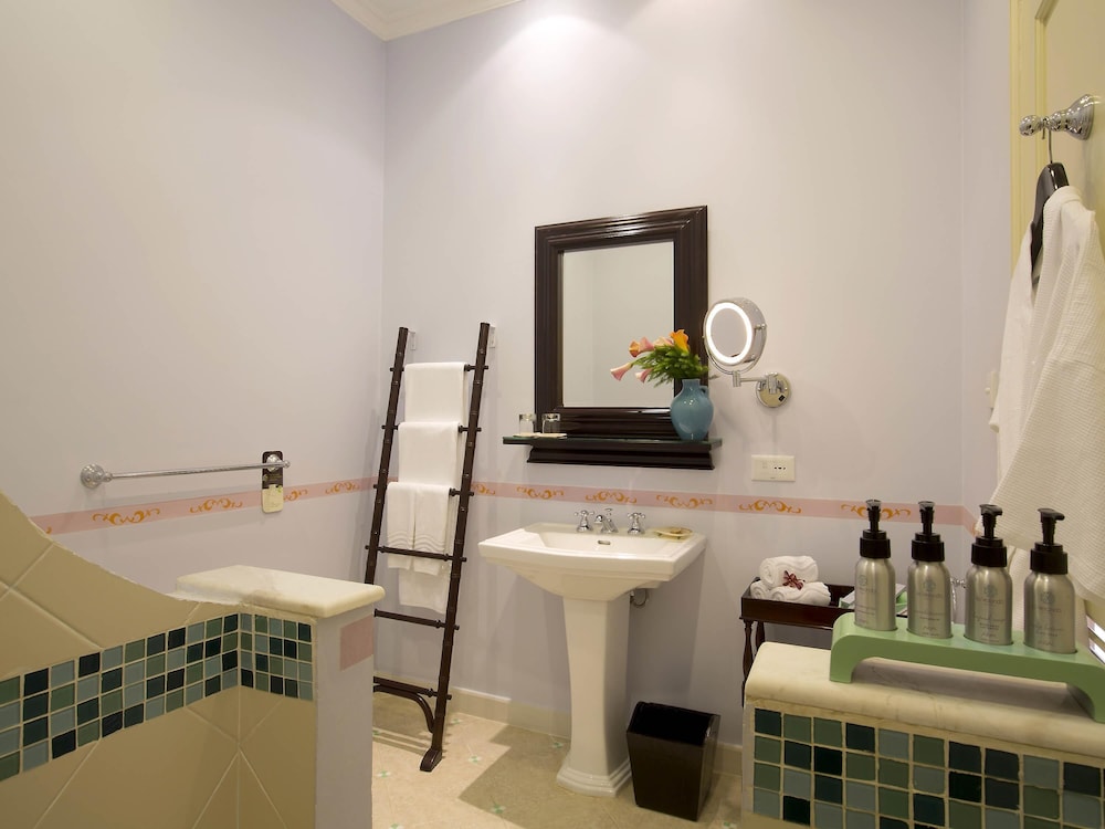 PREMIER GARDEN, 1 Cama Doble o 2 Camas Individuales del hotel La Veranda Resort Phu Quoc - Mgallery. Foto 3