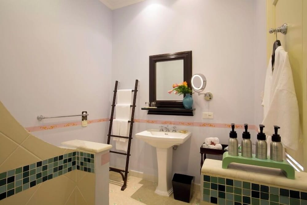PREMIER OCEAN, 1 Cama Doble del hotel La Veranda Resort Phu Quoc - Mgallery. Foto 5