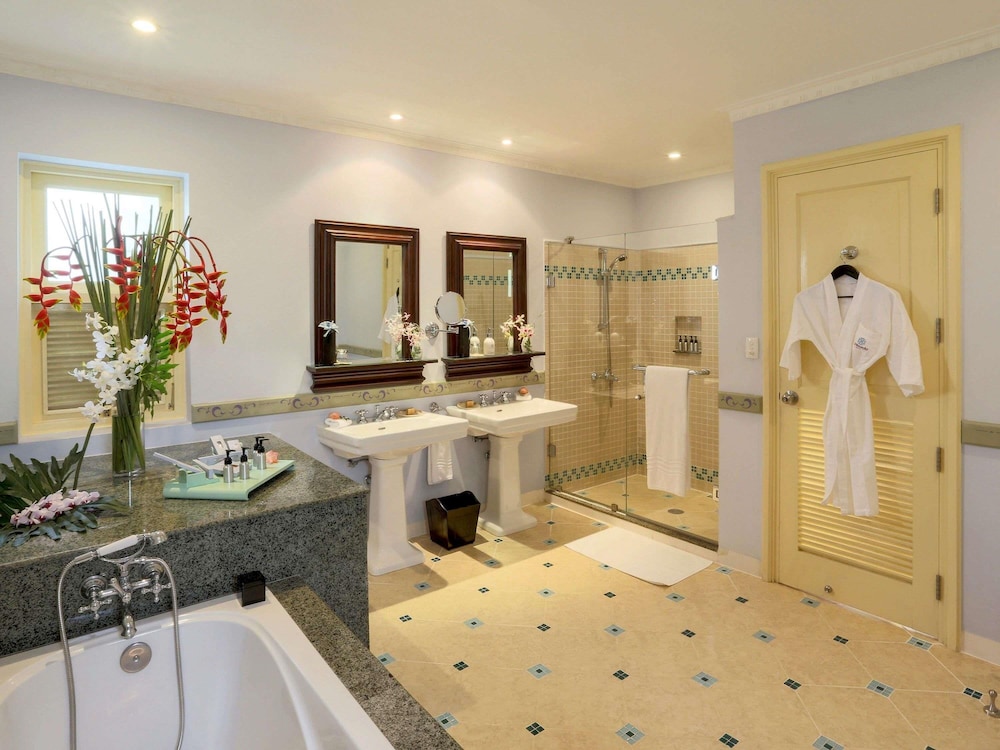 LA VERANDA OCEAN VILLA, 1 Cama Doble del hotel La Veranda Resort Phu Quoc - Mgallery. Foto 5