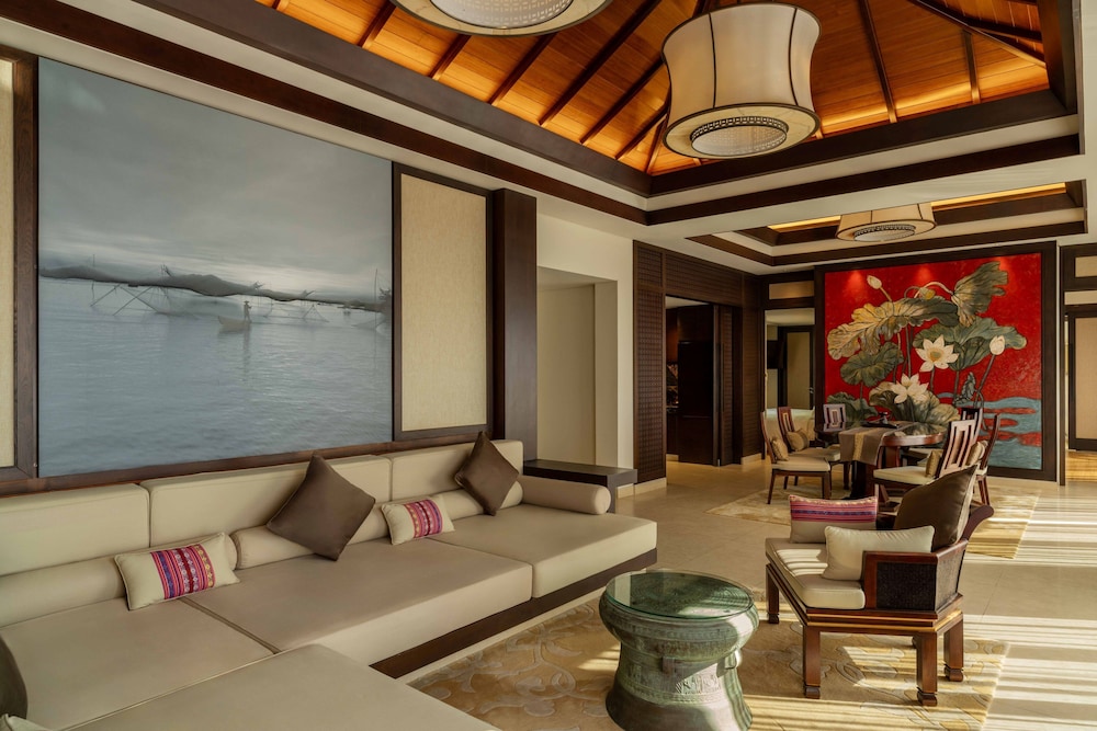 Three Bedroom Seaview Hill Villa with Heated Pool del hotel Banyan Tree Lang Co. Foto 11