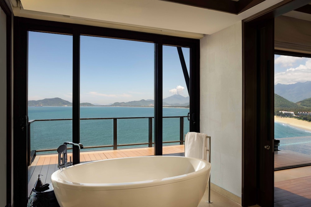 One Bedroom Seaview Hill Pool Villa del hotel Banyan Tree Lang Co. Foto 11