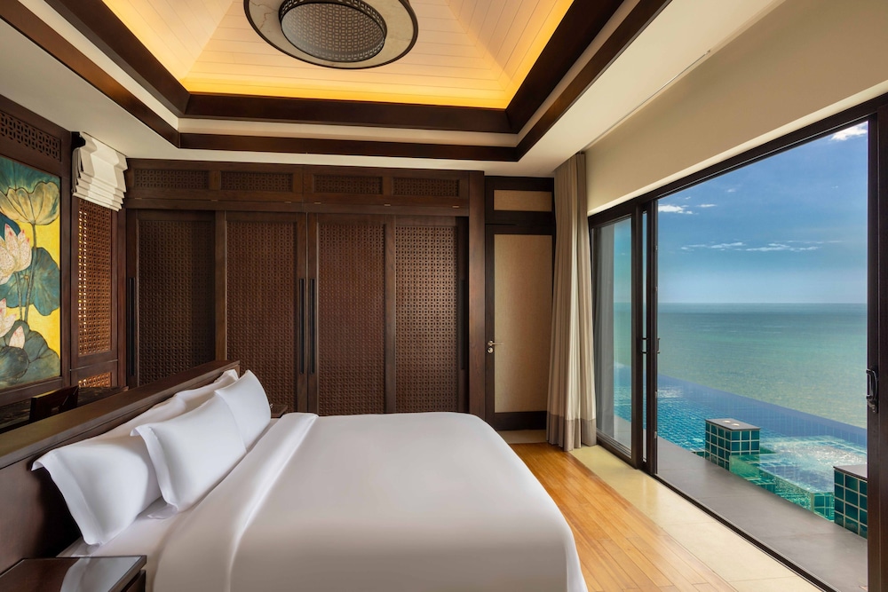 Three Bedroom Oceanview Pool Villa del hotel Banyan Tree Lang Co. Foto 7