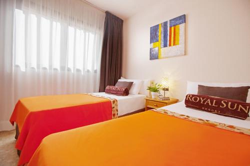 Apartamento Vista Mar 2 habitaciones Sofá Cama incluido del hotel Royal Sun Resort. Foto 5