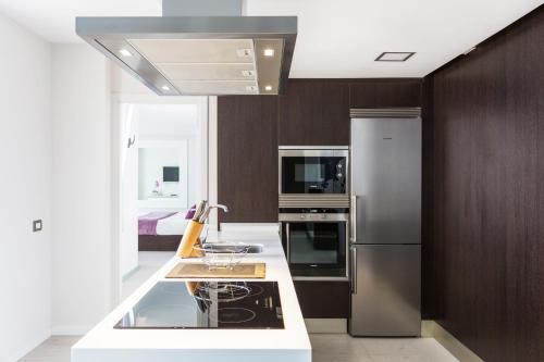 Apartamento de lujo de 3 dormitorios con bañera de hidromasaje y vistas al mar del hotel Royal Sun Resort