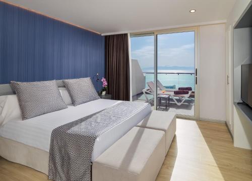 Apartamento de lujo de 3 dormitorios con bañera de hidromasaje y vistas al mar del hotel Royal Sun Resort. Foto 11