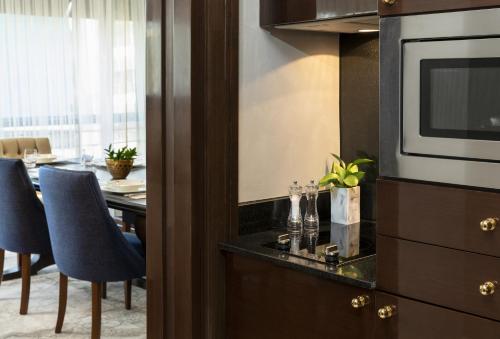 Suite Ático Sultan del hotel Barcelo Istanbul. Foto 7