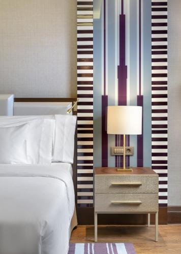 Habitación Familiar Superior contigua del hotel Barcelo Istanbul. Foto 1