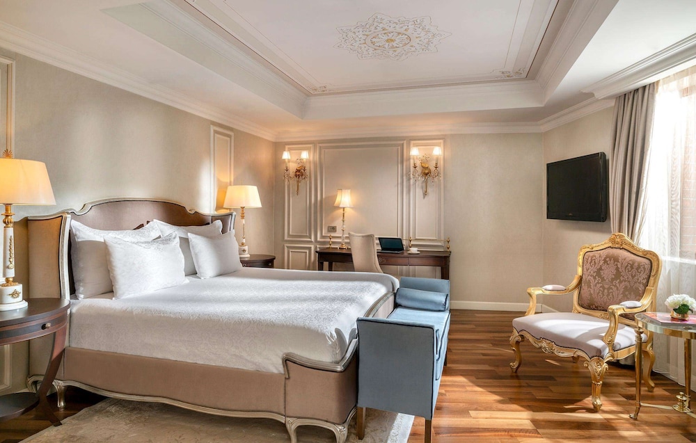 Junior Suite, Vista Cuerno de Oro del hotel Rixos Pera Istanbul. Foto 3