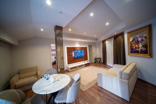 Suite Familiar del hotel Golden Royal and Spa. Foto 9