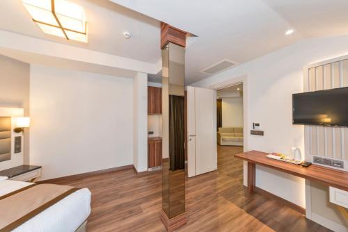 Suite Familiar del hotel Golden Royal and Spa. Foto 14