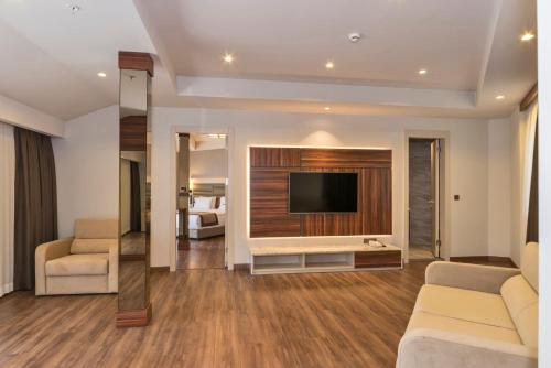 Suite Familiar del hotel Golden Royal and Spa. Foto 15