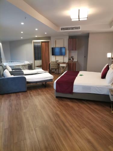 Suite Superior con vistas al mar del hotel Golden Royal and Spa. Foto 9