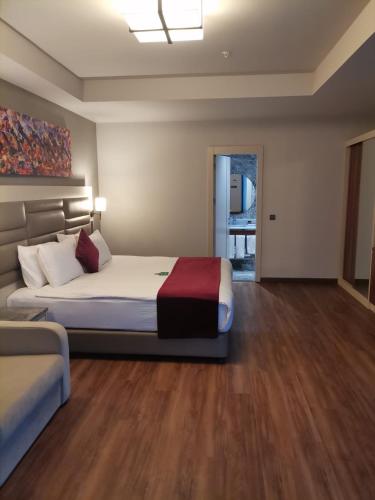 Suite Junior del hotel Golden Royal and Spa. Foto 10