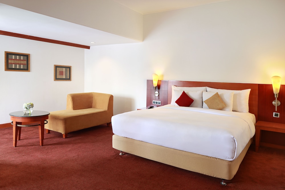 Executive Deluxe con 1 cama King del hotel Mercure Jakarta Kota. Foto 1