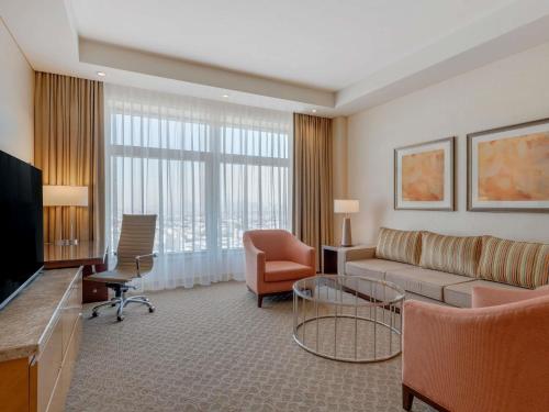 Suite Clásica del hotel Swissotel Al Ghurair. Foto 6