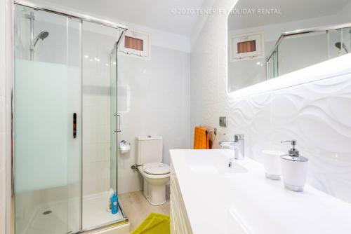 Estudio Deluxe con cama grande del hotel Tenerife Royal Gardens. Foto 13